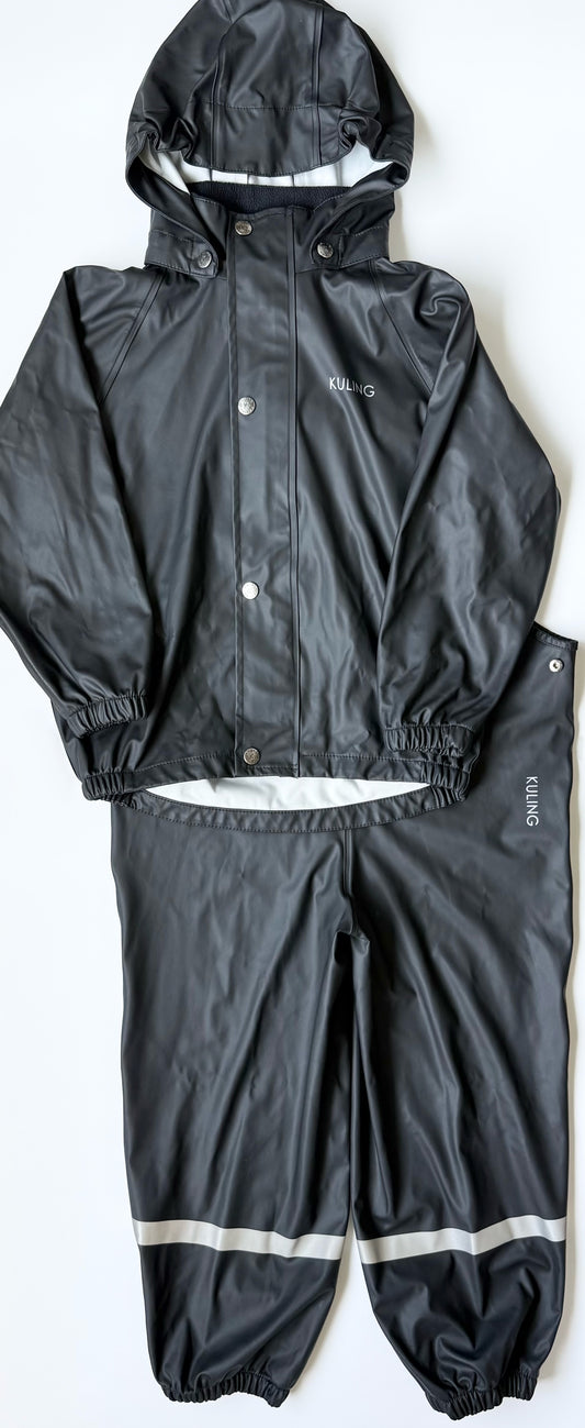 Kuling Black Rain Coat & Pants Matching Two Peice Set (4-5 Years)
