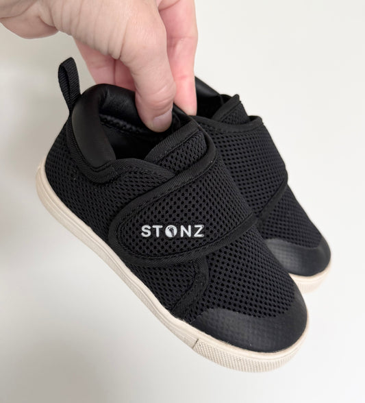 Stonz Black Cruiser Velcro Sneakers - Toddler (7)