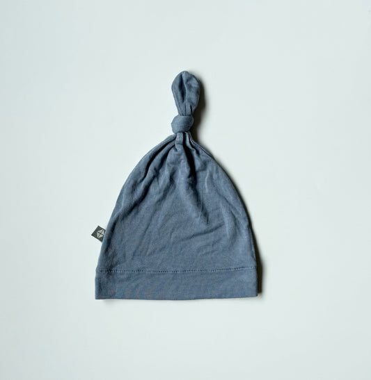 Kyte Slate Knotted Cap (0-3 Months)