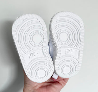 Nike Court Borough Low White Stretch Lace & Velcro Sneakers (2)