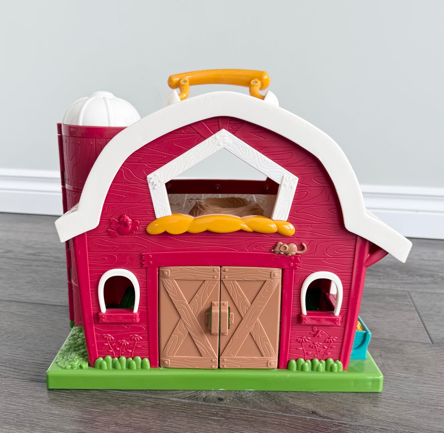 Battat Big Red Barn Farm Playset