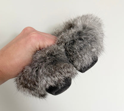 Manitobah Mukluks Grey Beaded Fur Trim Moccasin Slippers (4)