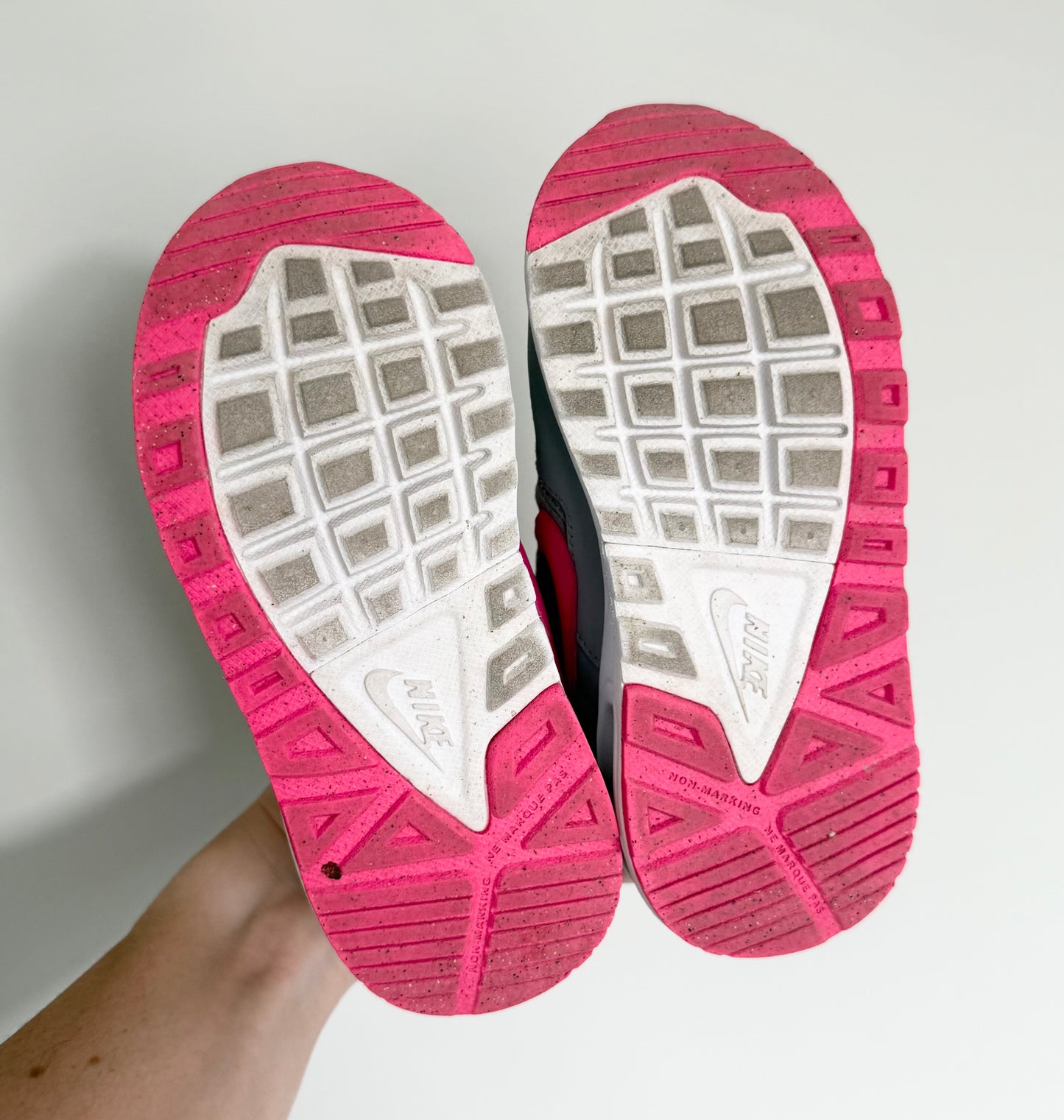 Nike Air Max Command Flex Grey & Pink Lace Up Sneakers (9)
