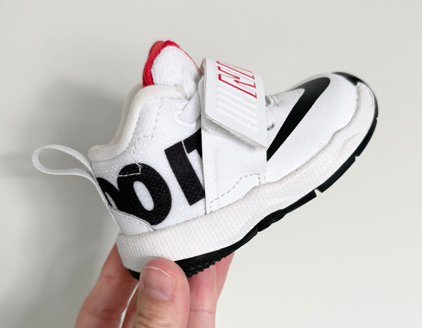 Nike Team Hustle D 8 White & Black & Red Accents High Top Stretch Lace & Velcro Sneakers (3)