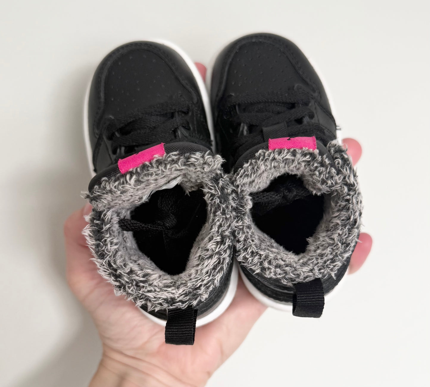 Nike Air Jordan 1 Retro High Black & Hot Pink Fur Lined High Top Lace Up Sneakers (5)