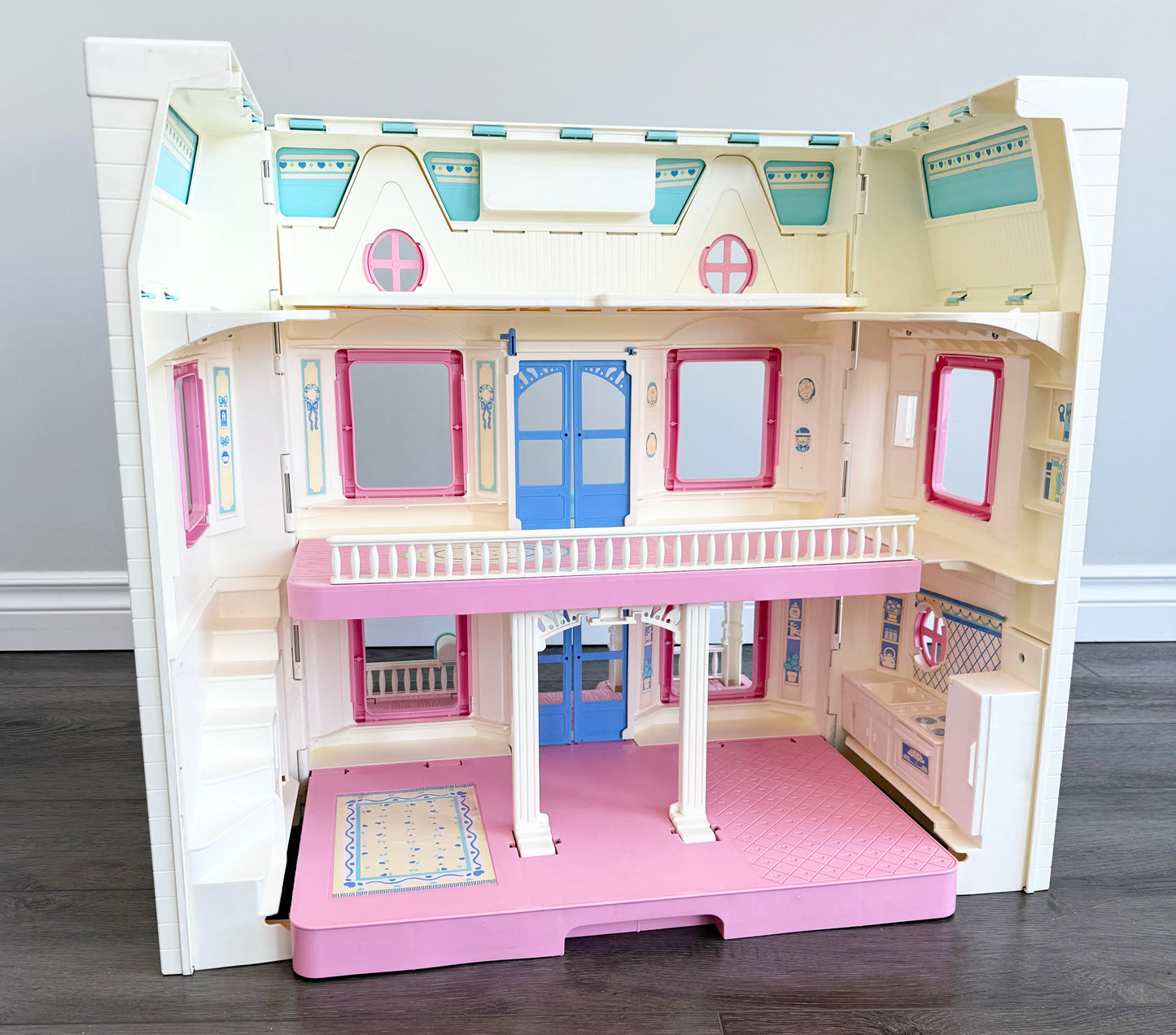 Fisher-Price Loving Family Dream Dollhouse