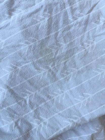 Kushies Light Grey Arrows Flannel Crib Sheet