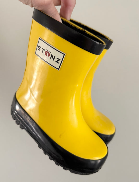 Stonz Yellow Rubber Boots (6)