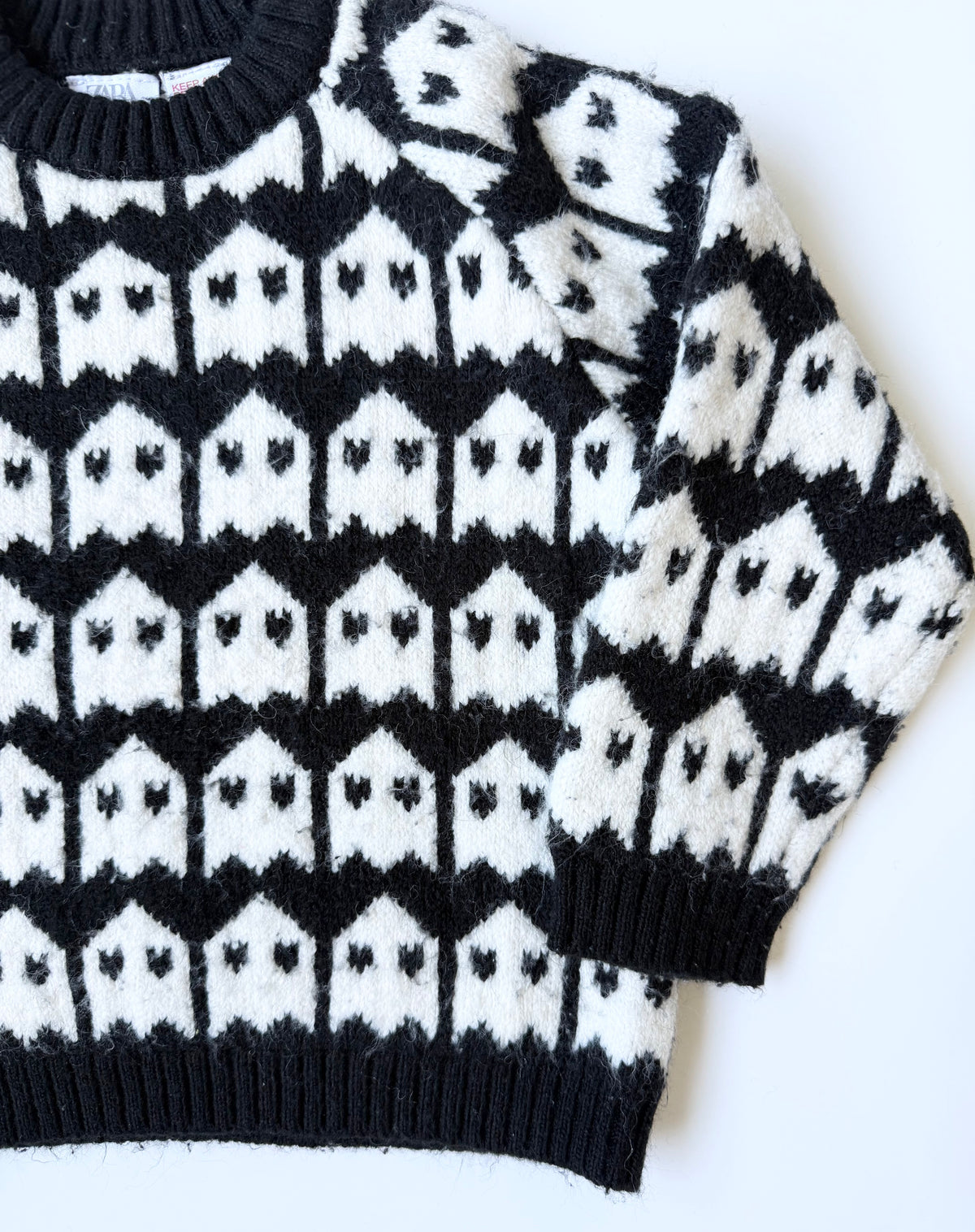 Zara Black & White Knit Ghosts Sweater (4-5 Years)