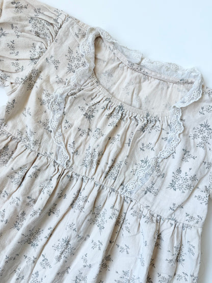 Mikistory Antique Style Off White Floral Lace Dress (4-5 Years)