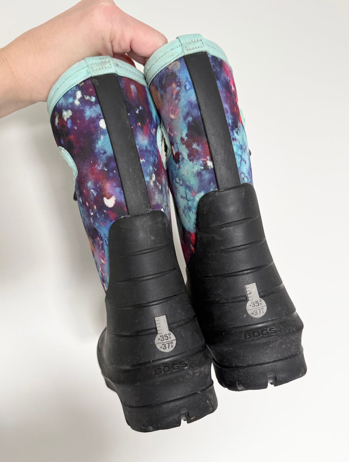 Bogs Black Neoclassic Blue Galaxy Tie Dye Sparkle Space Boots (Youth 1)