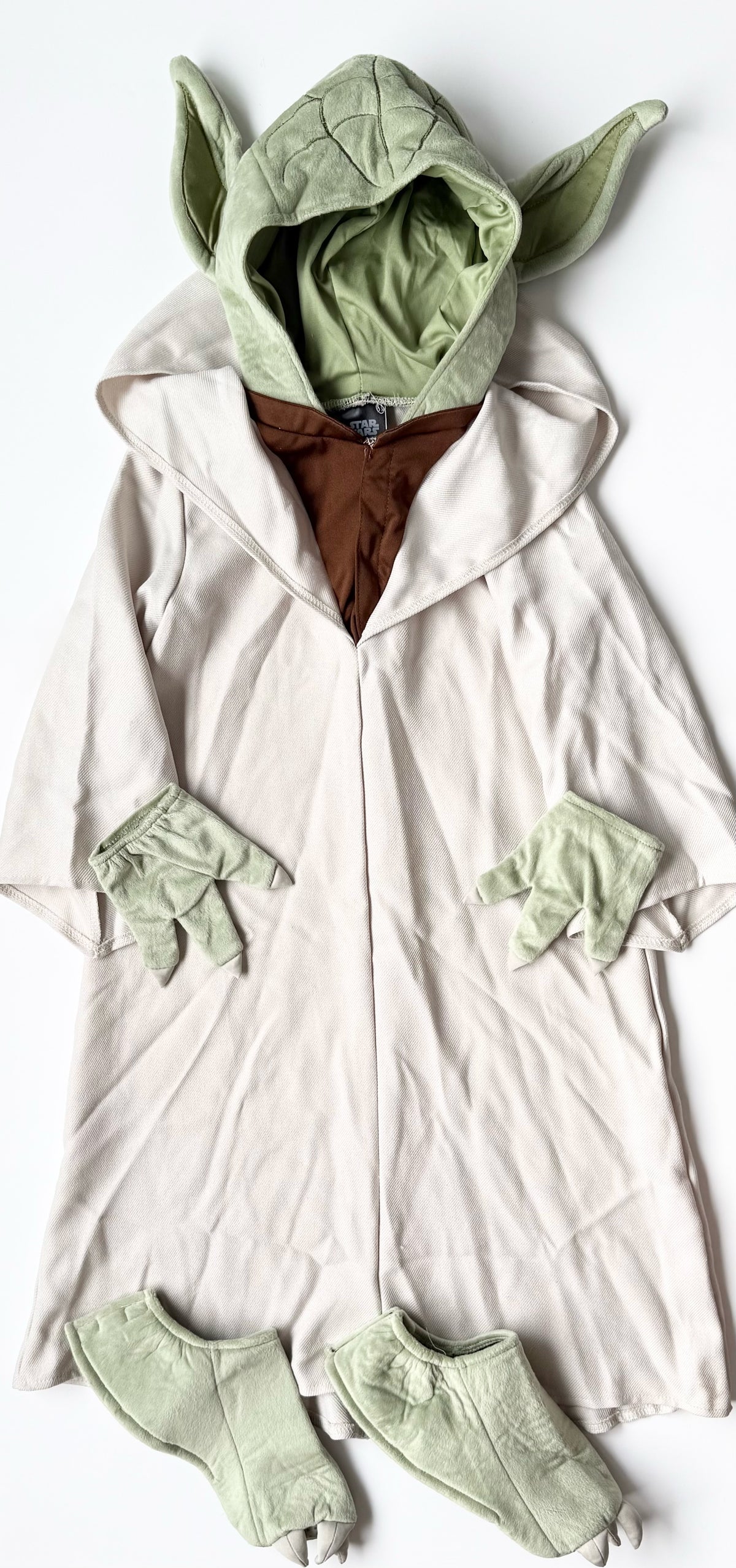 Spirit Halloween Star Wars Yoda Costume (3-4T)