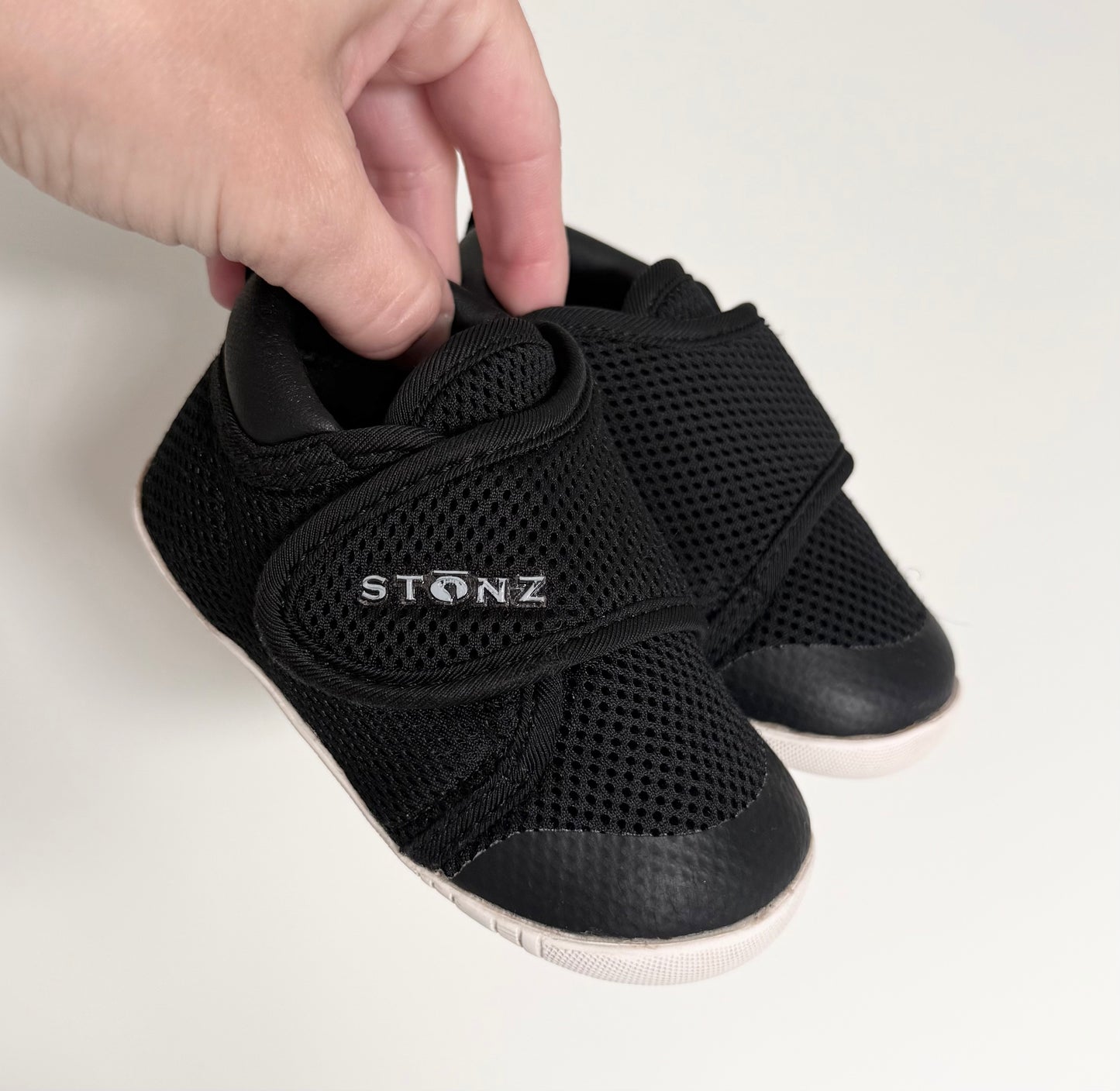 Stonz Black Cruiser Velcro Sneakers - Baby (6)