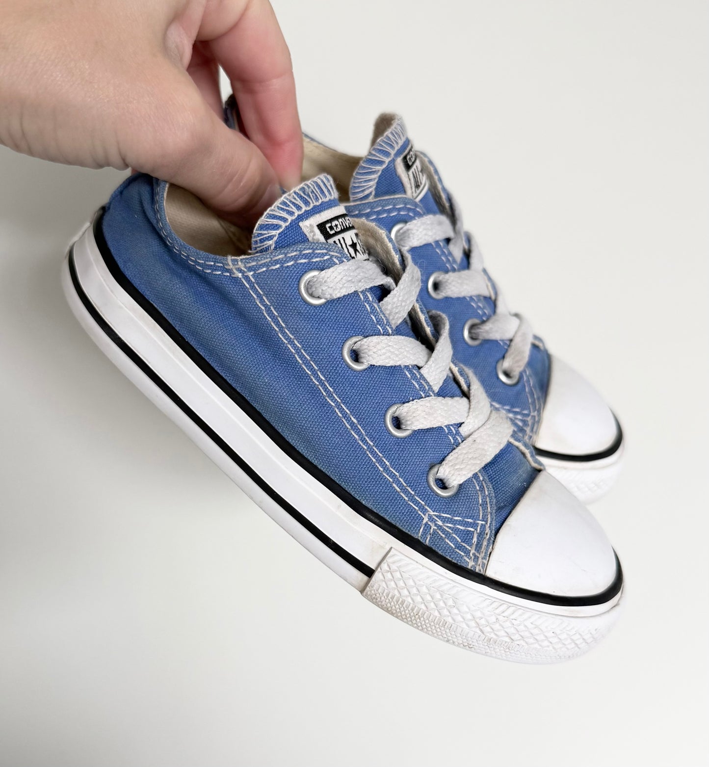 Converse Light Blue Lace Up Sneakers (9)