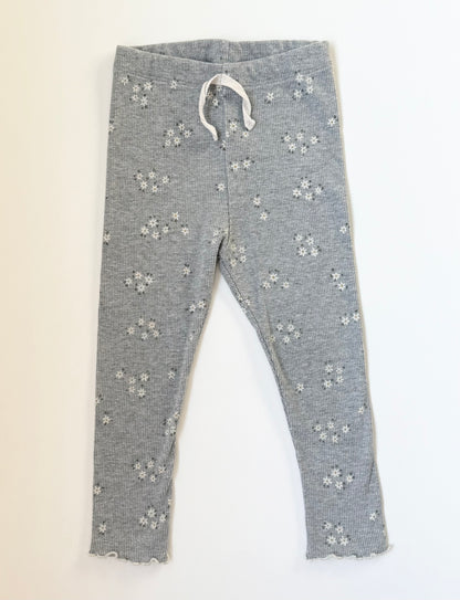 Zara Grey & Dainty White Floral Ribbed T-Shirt & Leggings Set (3-4 Years)