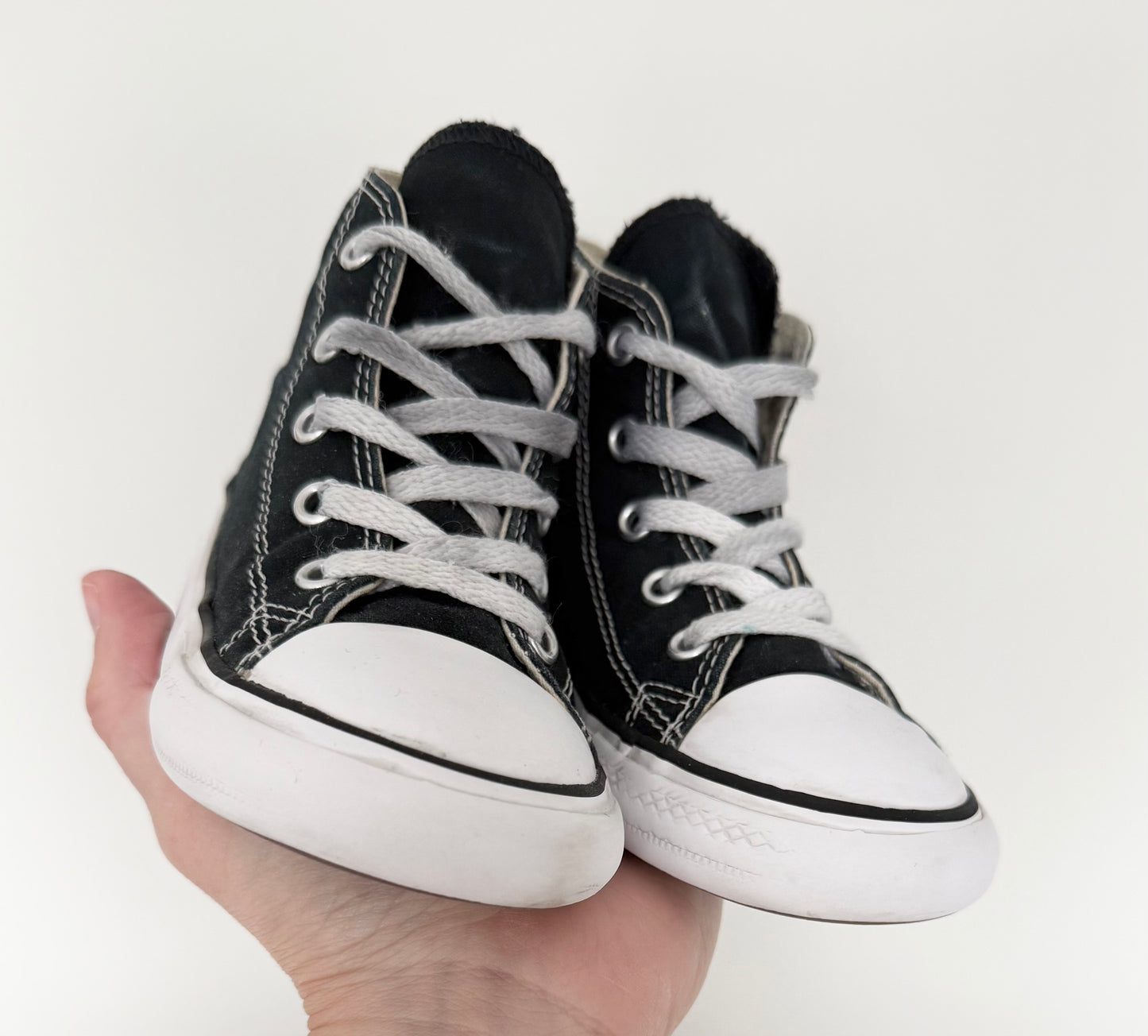 Converse Black High Top Lace Up Sneakers (10)