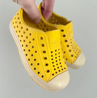 Native Yellow Jefferson Slip Ons (7)