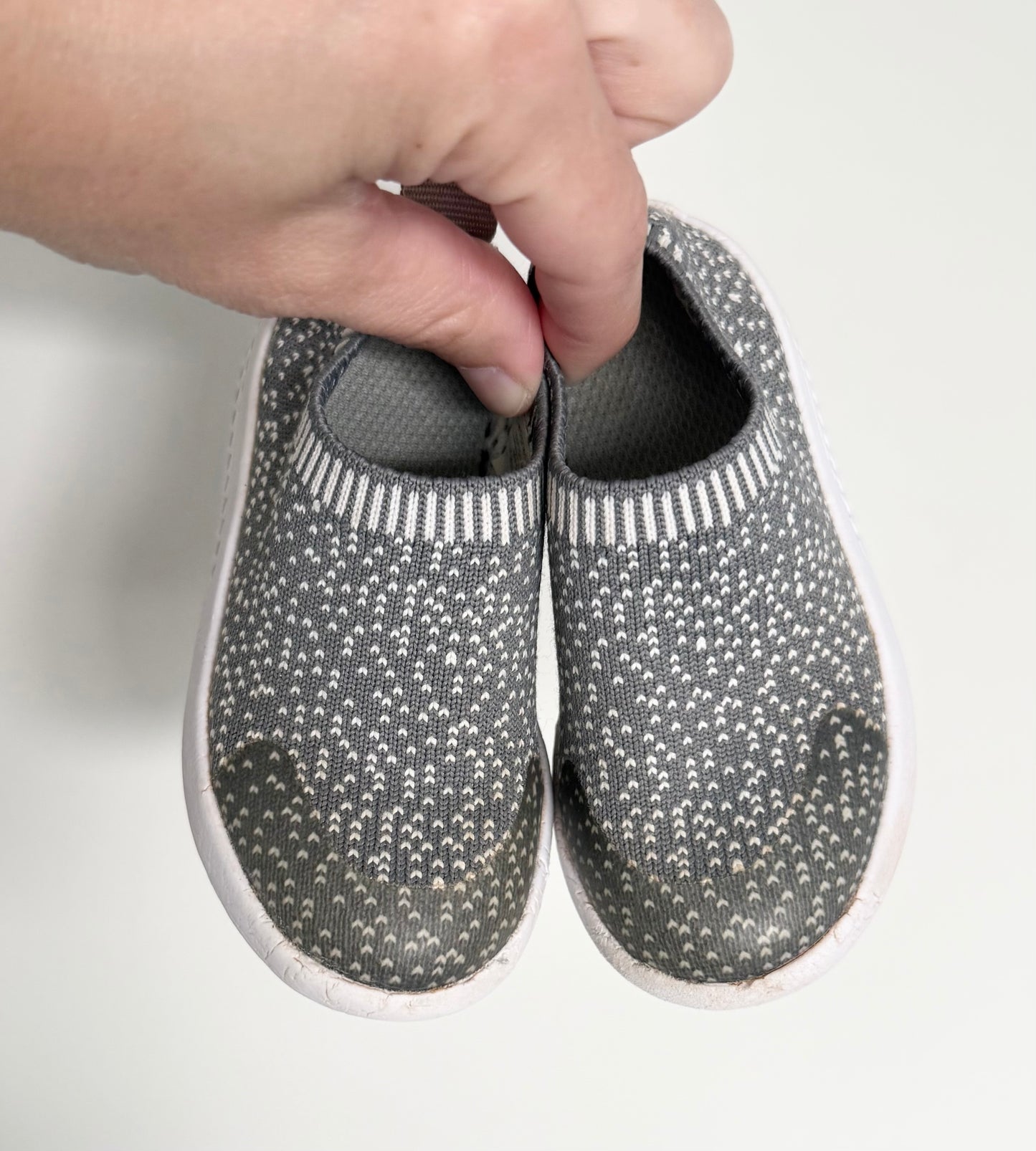 Minimoc Grey & White Knit Speckled Stretch Slip On Sneakers (5)