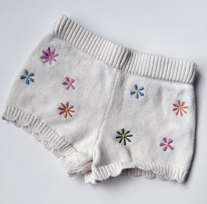 Old Navy White Knit Flower Shorts (12-18 Months)