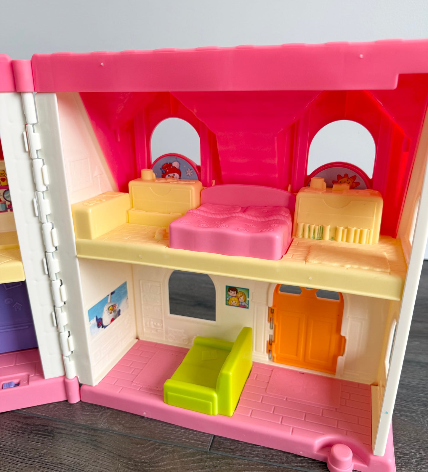 Fisher-Price Little People Surprise & Sounds Home