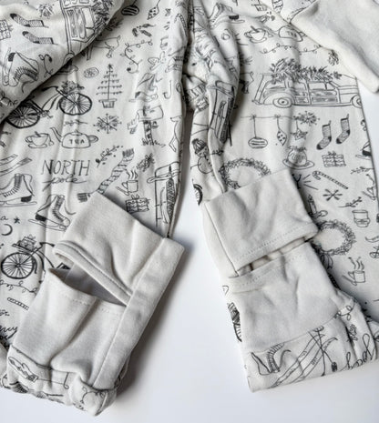 Goumi White Christmas Trinkets Two Piece Jogger Set (2-3 Years)