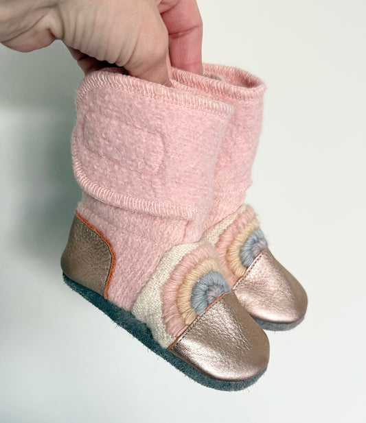 Nooks Pink Rainbows Wool Booties (4)