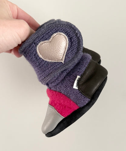 Nooks Purple & Pink Heart Wool Booties (4)