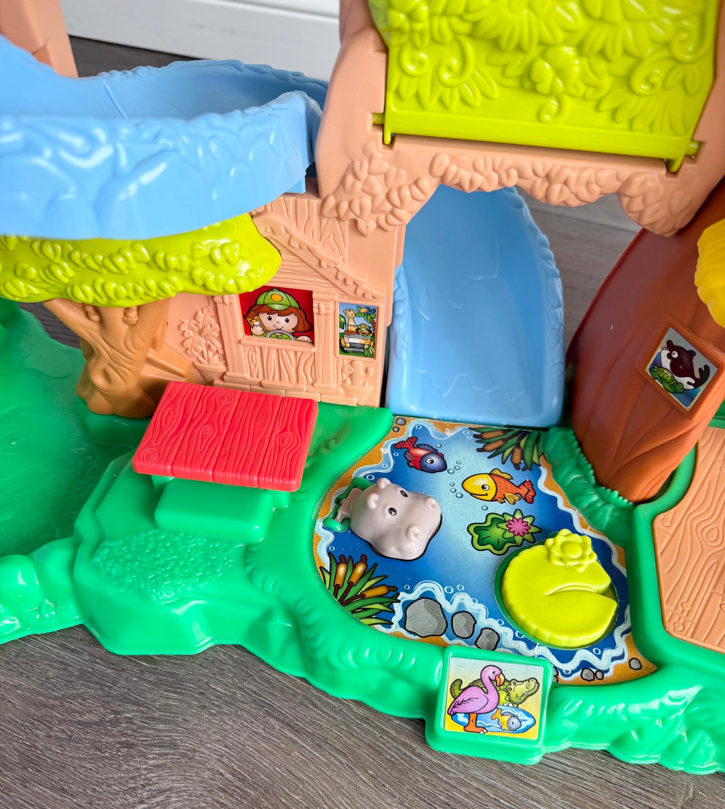 Fisher-Price Little People Zoo Talkers Animal Sounds Zoo Playset
