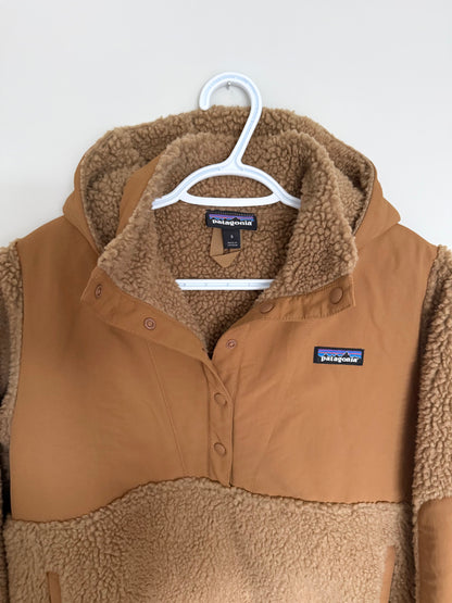 Women’s Patagonia Shelled Retro-X Fleece Pullover in Nest Brown (Small)