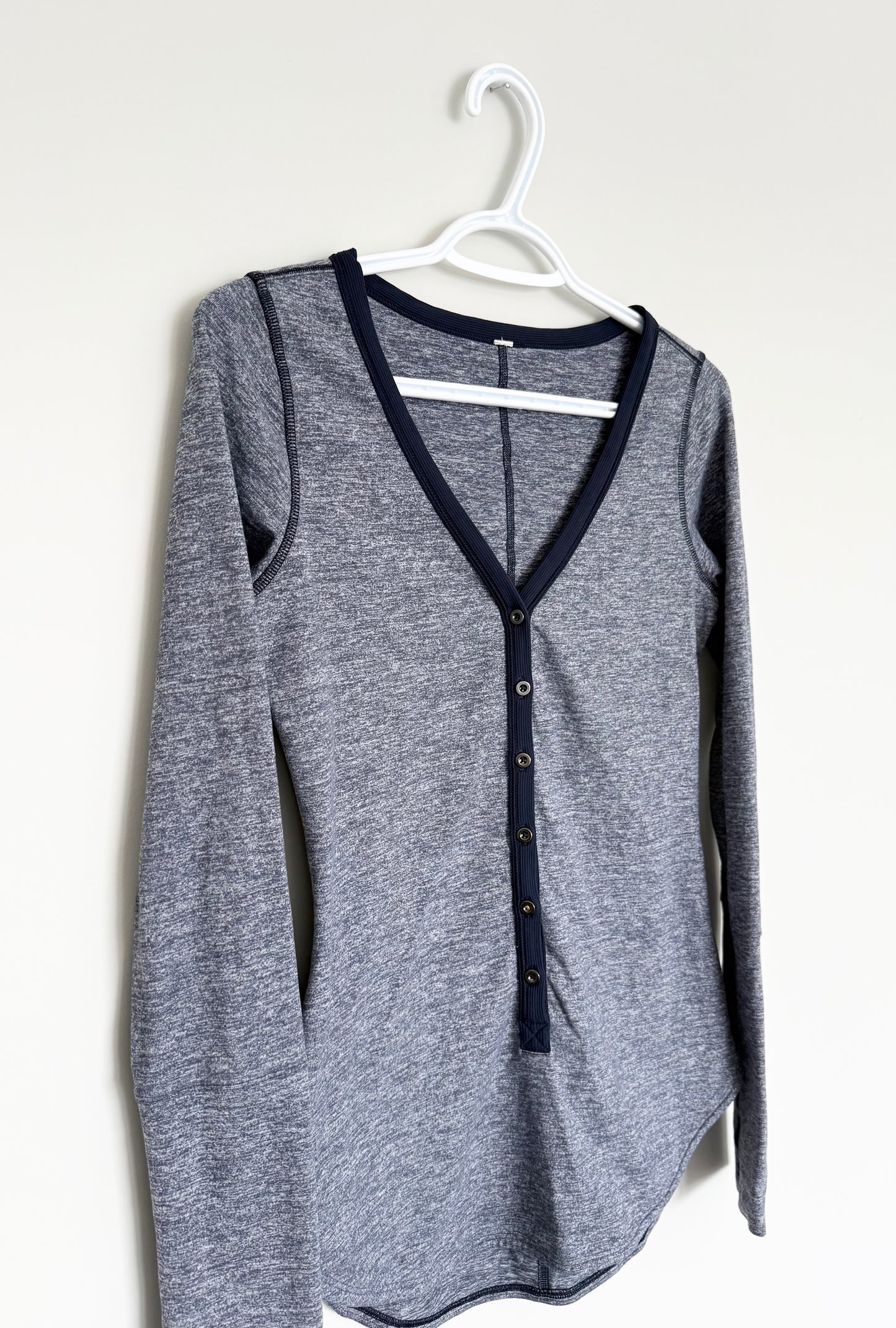 Women’s Lululemon Awesoma Henley in Heathered Inkwell (6)