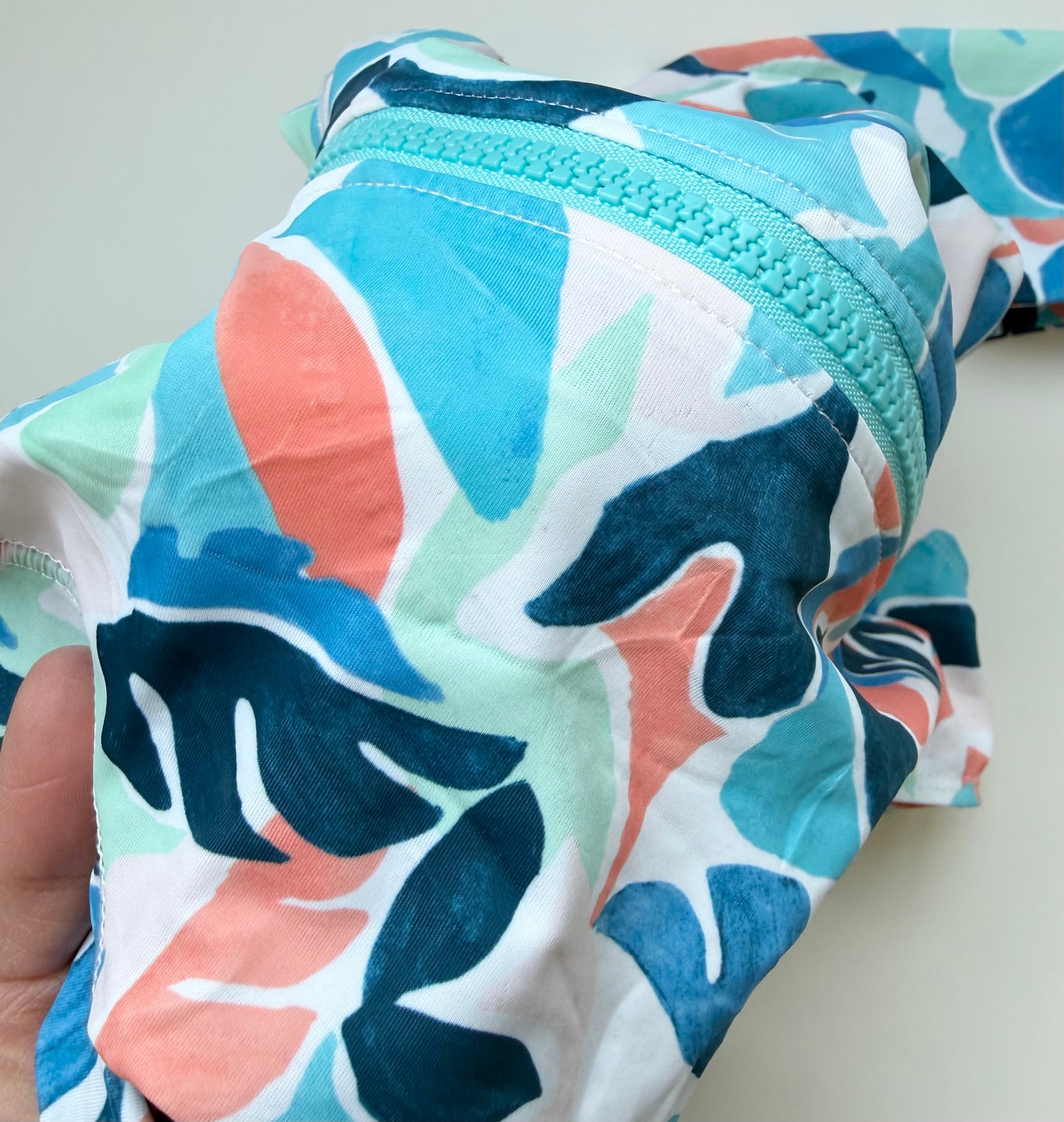 Old Navy Blue & Orange Patterned Long Sleeve Swimsuit (4T)