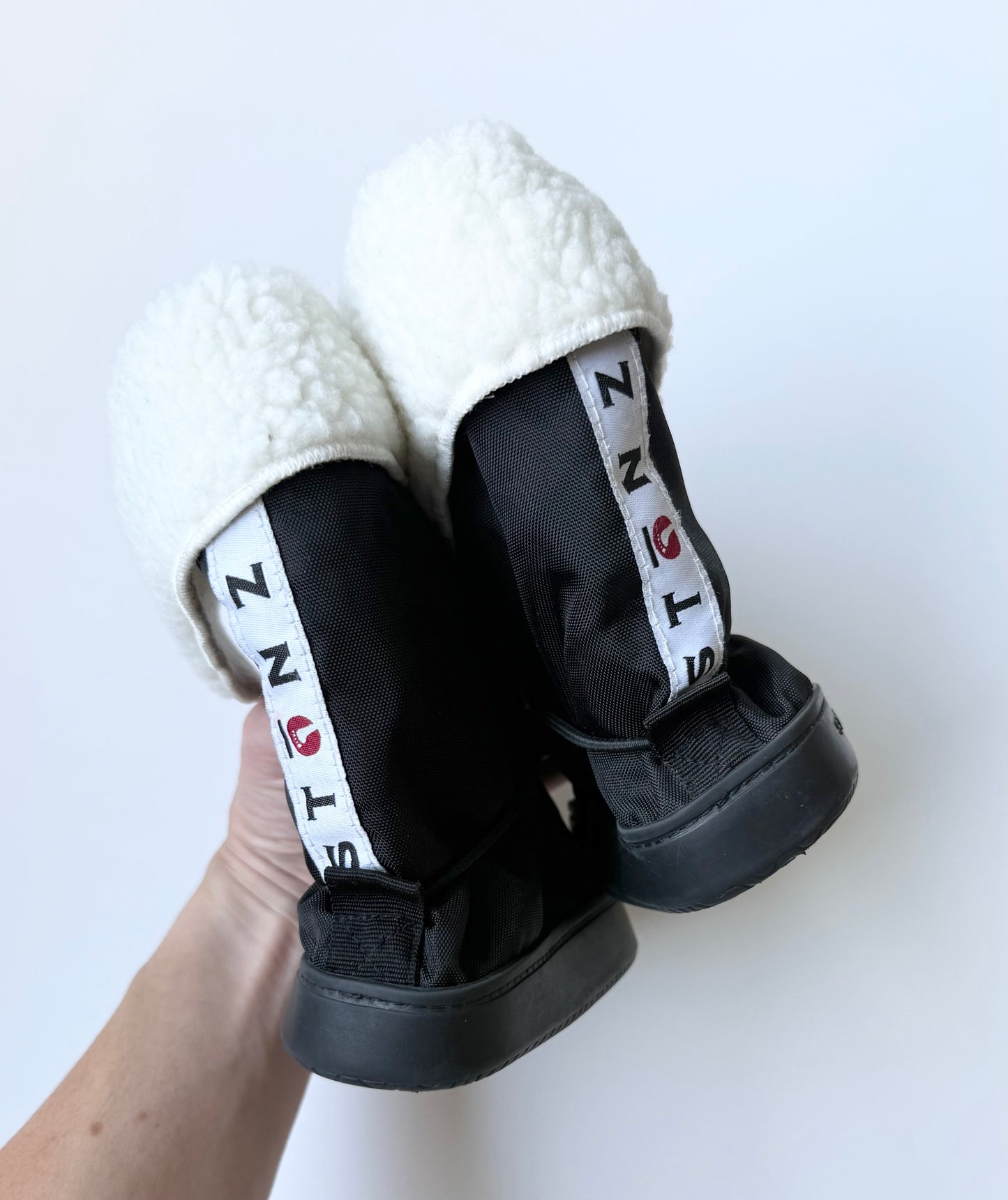 Stonz Black Winter Boots - Lined (Small/Medium)