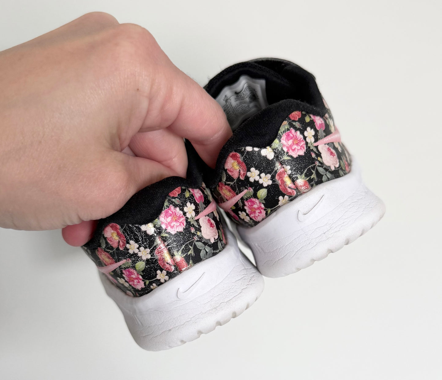 Nike Star Runner 2 Black Vintage Floral Stretch Lace & Velcro Sneakers (8)