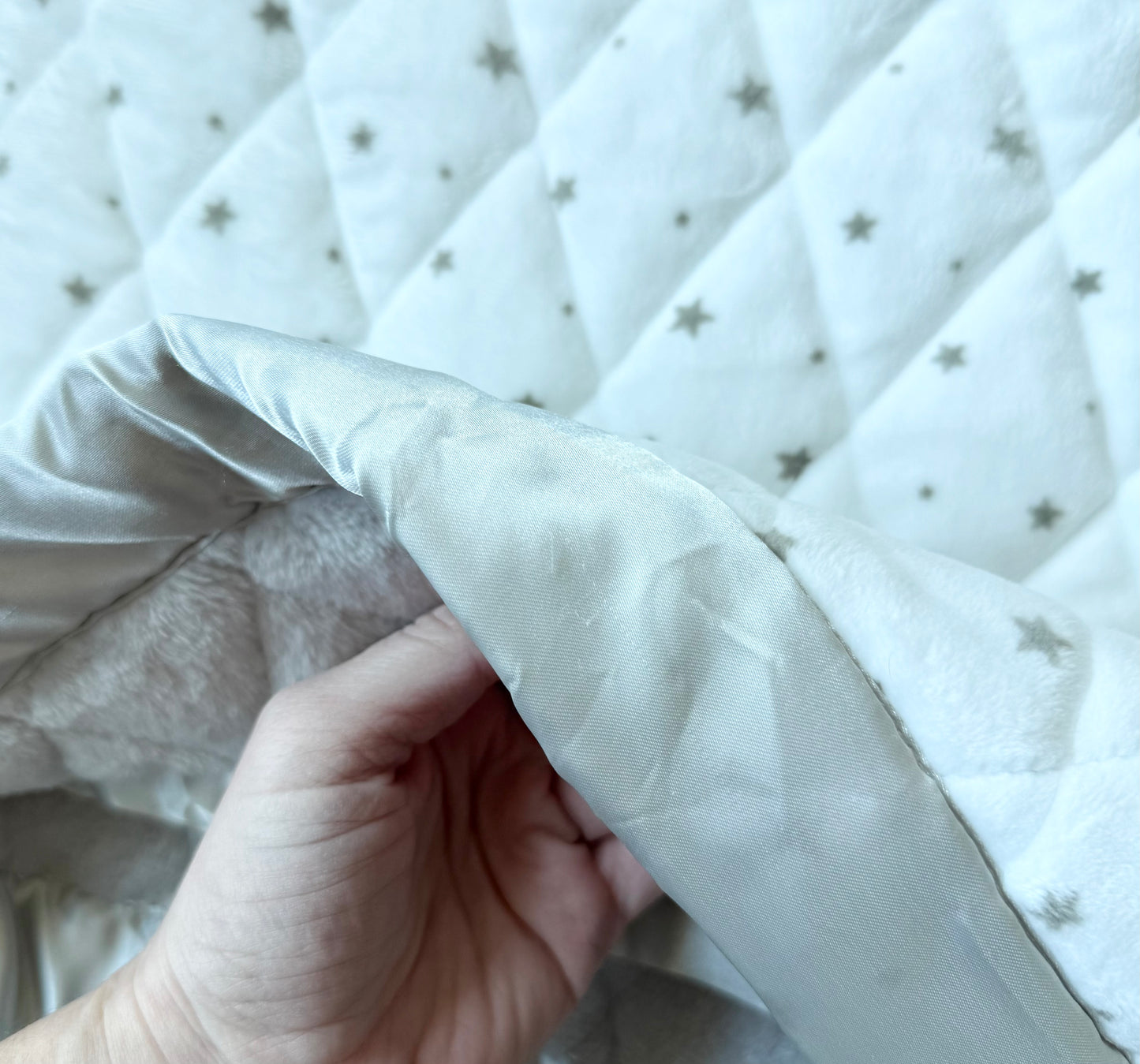 Dreamland Grey Star Weighted Blanket