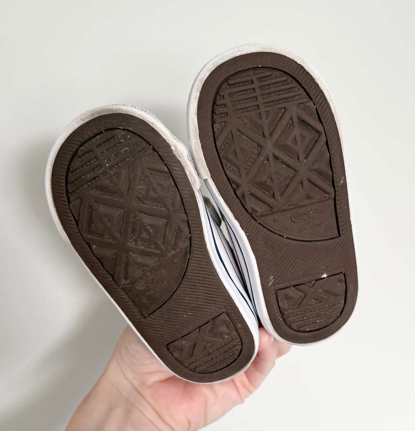 Converse White Leather Velcro Sneakers (5)