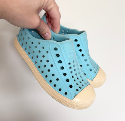 Native Light Blue Jefferson Slip Ons (10)
