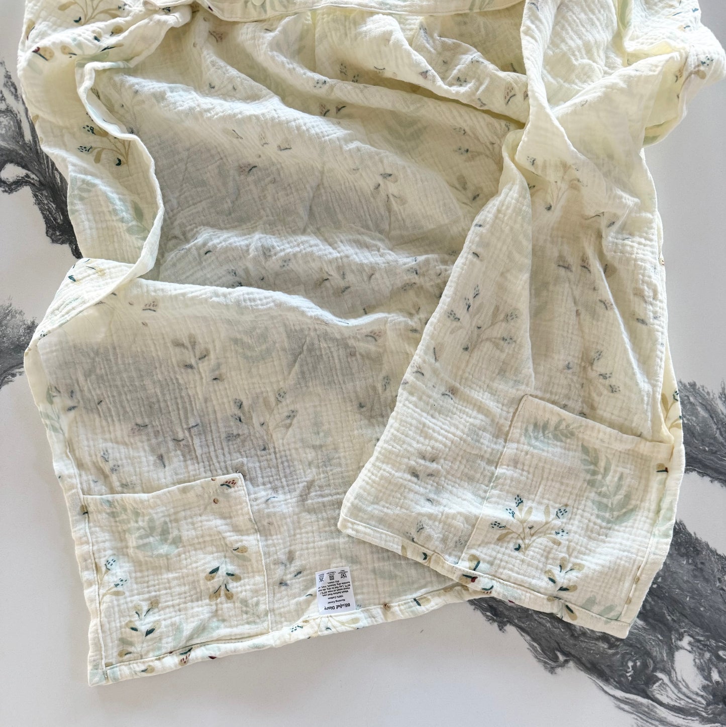 Blissful Diary Muslin Nursing Cover in Botanical Leaf