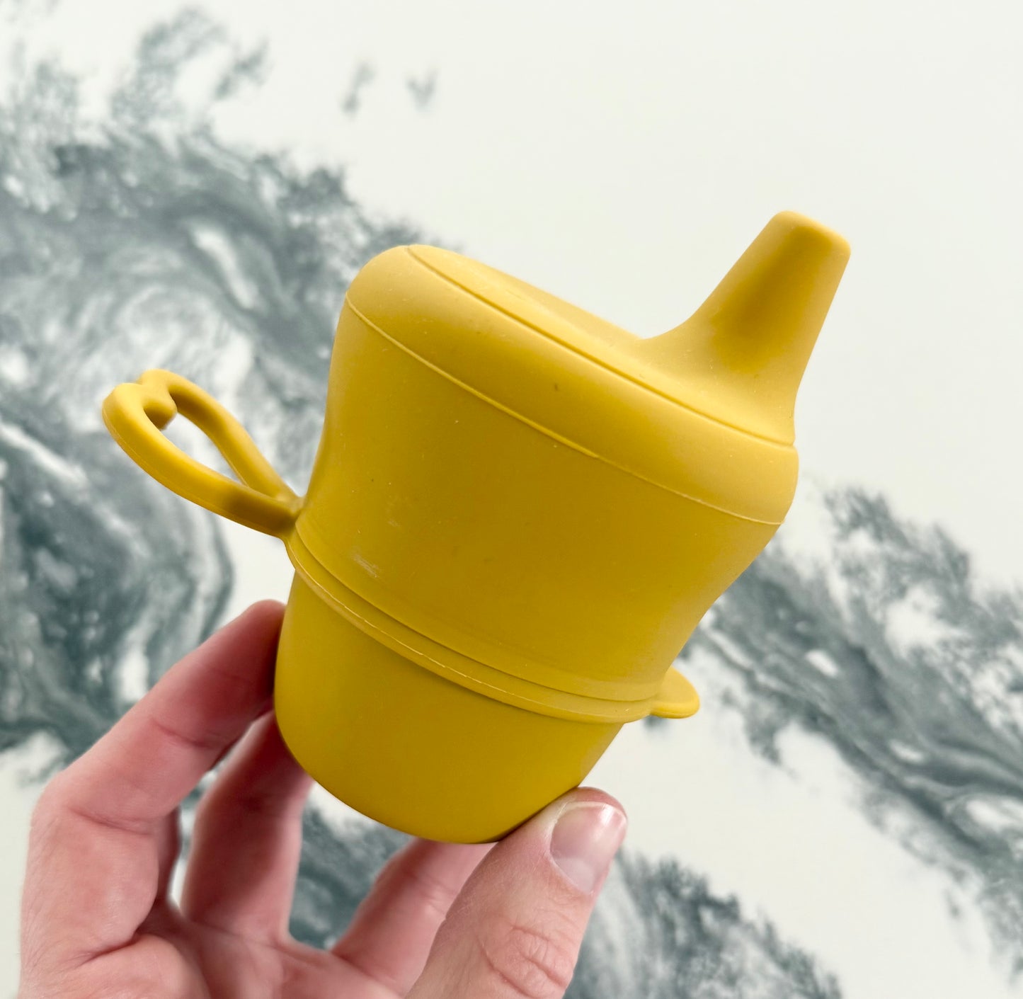 Mustard Silicon Cup & Stretchy Lid