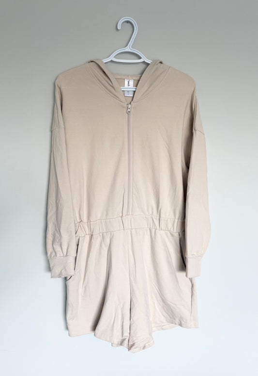 Women’s Smash + Tess The Malibu Cinch Shorty Romper in Natural Shimmer or Oatmeal (Small)
