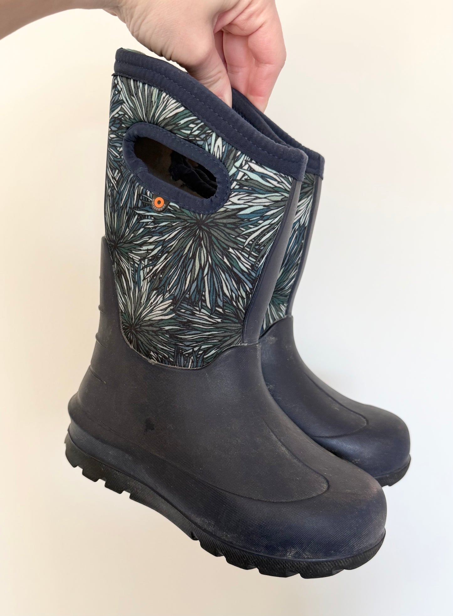 BOGS Navy Neoclassic Firework Floral Boots (13)