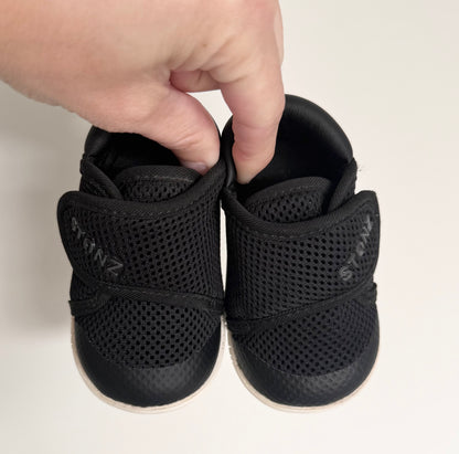 Stonz Black Cruiser Velcro Sneakers - Baby (4)