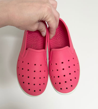 People Coral Pink Slip Ons (10)