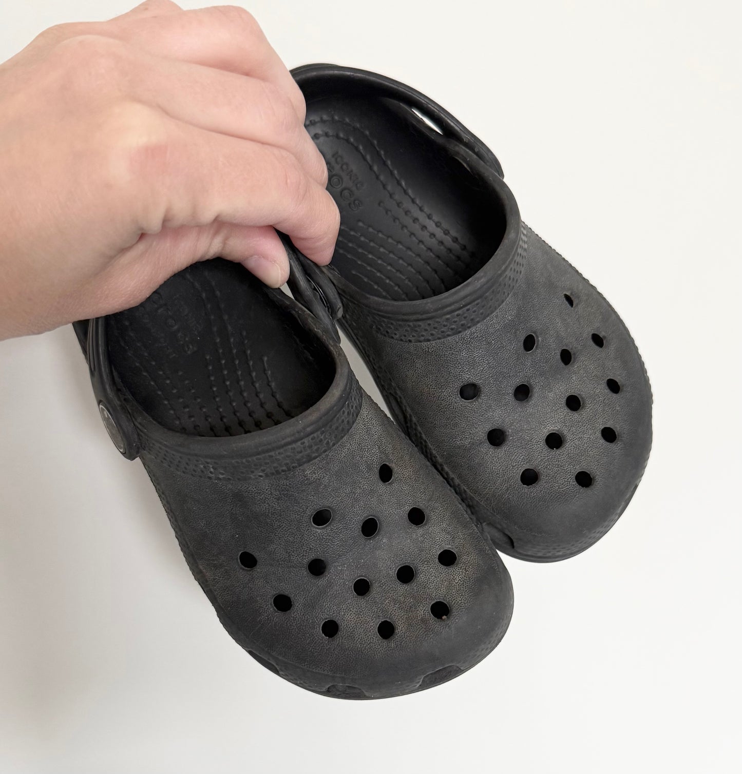 Crocs Black Clog Slip Ons (9)