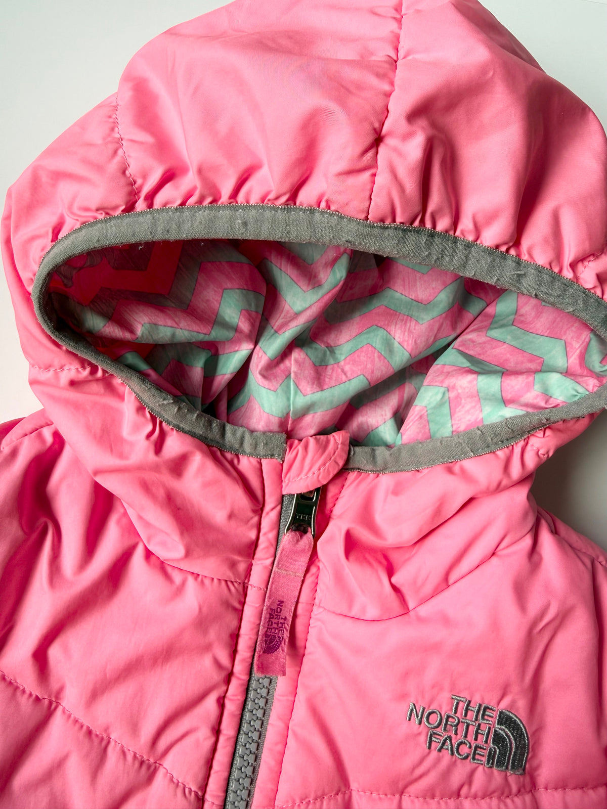 The North Face Perrito Hot Pink & Grey Chevron Reversible Puffer Jacket (2T)