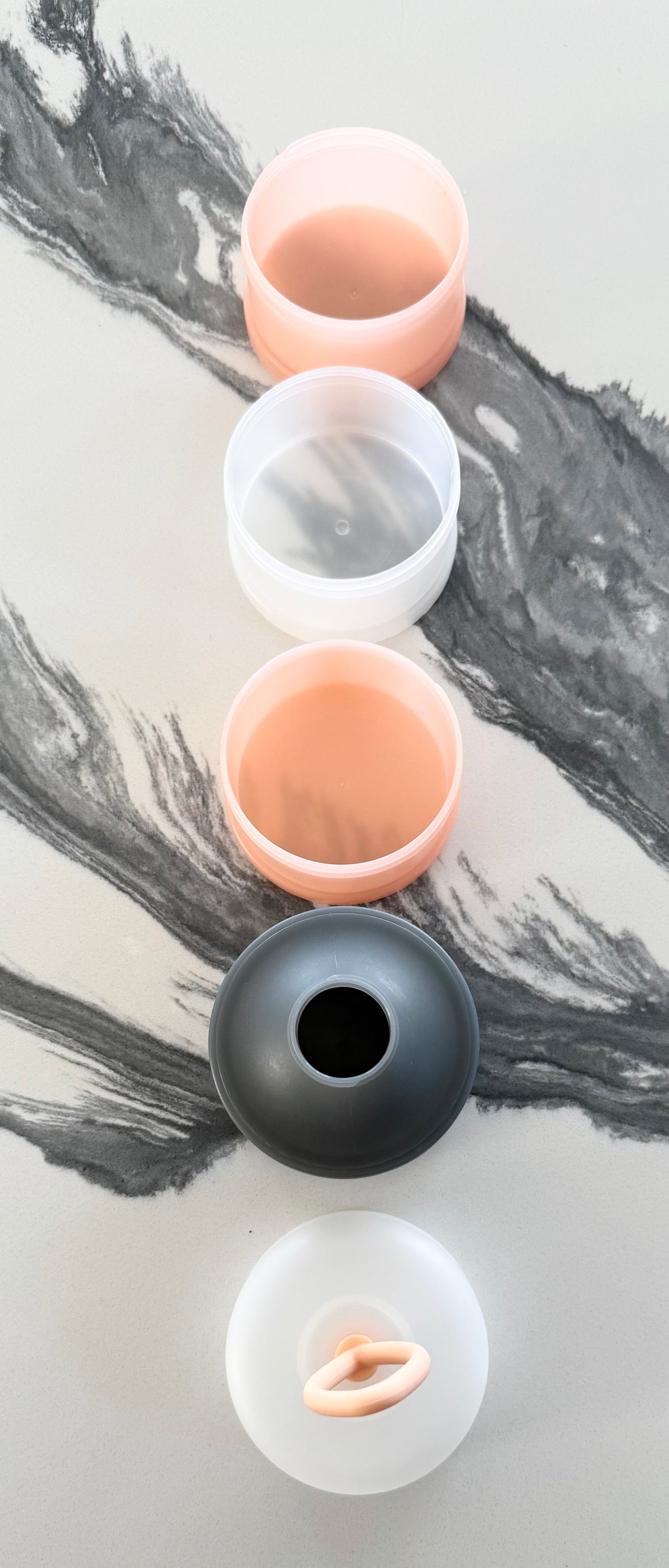 Formula Stackable Travel Carrier - Pink & Grey