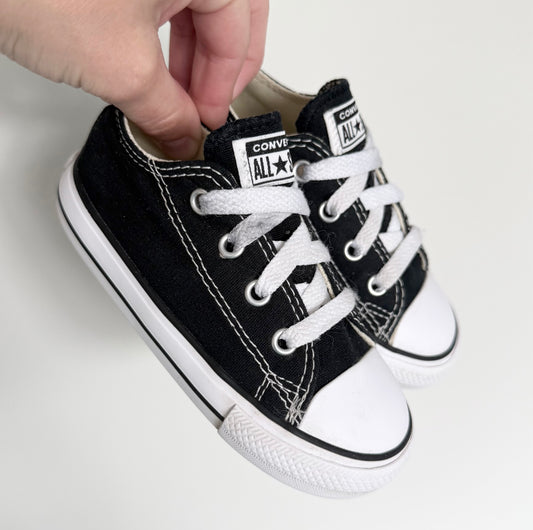 Converse Black Lace Up Sneakers (7)