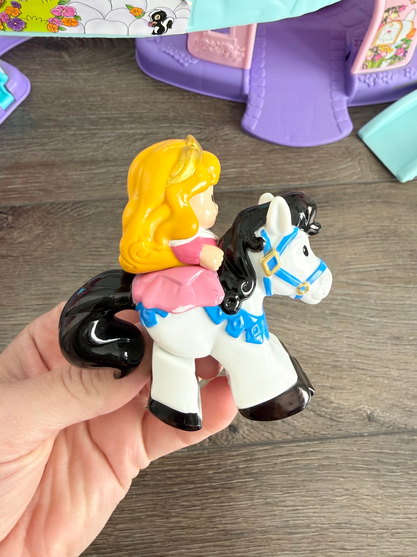 Fisher-Price Little People Disney Princess Klip Klop Castle & Aurora Horse #1