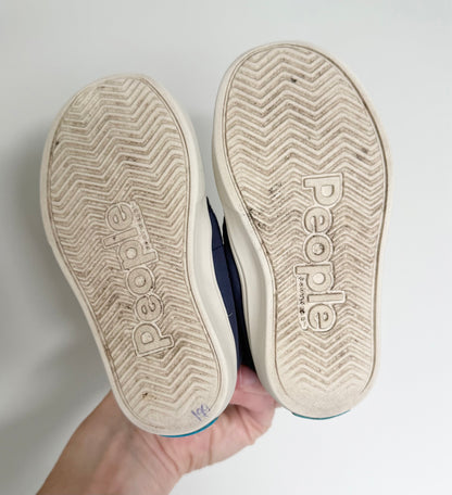 People Navy Quilt Drawstring Stretch Lace Sneakers (6)