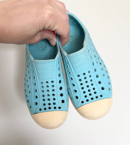 Native Light Blue Jefferson Slip Ons (10)