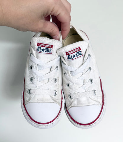Converse White Lace Up Sneakers (9)